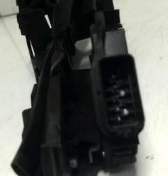 Serrure avant droit FORD FOCUS 2