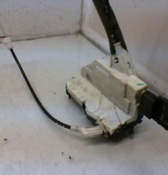 Serrure avant droit PEUGEOT 308 1 Photo n°1