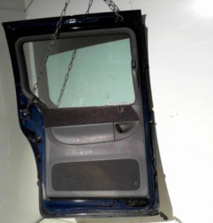 Porte laterale gauche CHRYSLER VOYAGER 3 Photo n°6