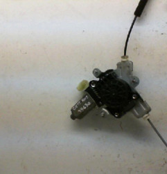 Leve vitre electrique avant droit HYUNDAI GETZ Photo n°1