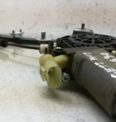 Leve vitre electrique avant droit HYUNDAI GETZ