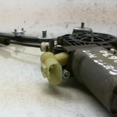 Leve vitre electrique avant droit HYUNDAI GETZ