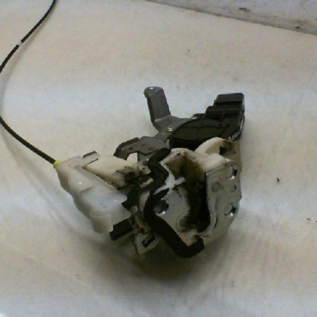 Serrure arriere gauche TOYOTA AYGO 1