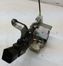 Serrure arriere gauche TOYOTA AYGO 1 Photo n°3