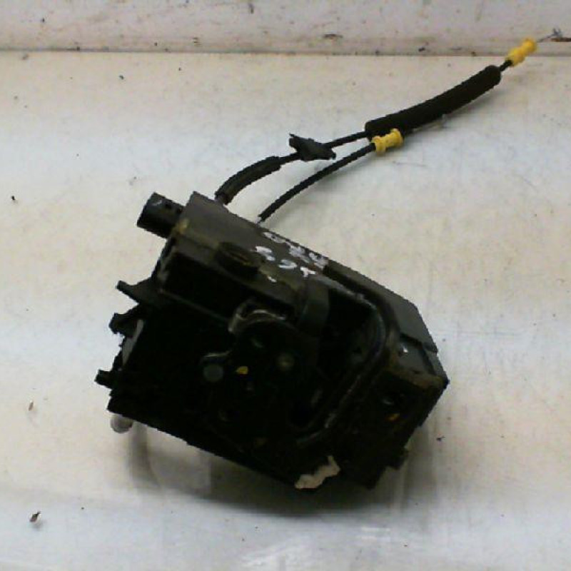 Serrure arriere droit PEUGEOT 308 2