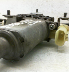 Leve vitre electrique avant gauche HYUNDAI GETZ Photo n°3