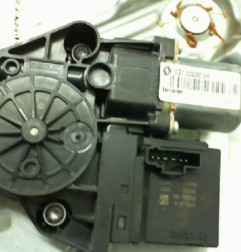 Leve vitre electrique arriere droit RENAULT SCENIC 3 Photo n°1