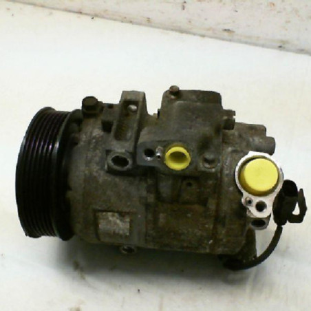 Compresseur clim VOLKSWAGEN POLO 4 Photo n°1