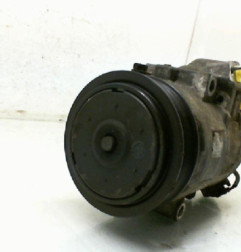 Compresseur clim VOLKSWAGEN POLO 4