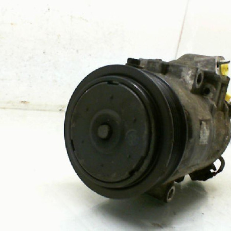 Compresseur clim VOLKSWAGEN POLO 4