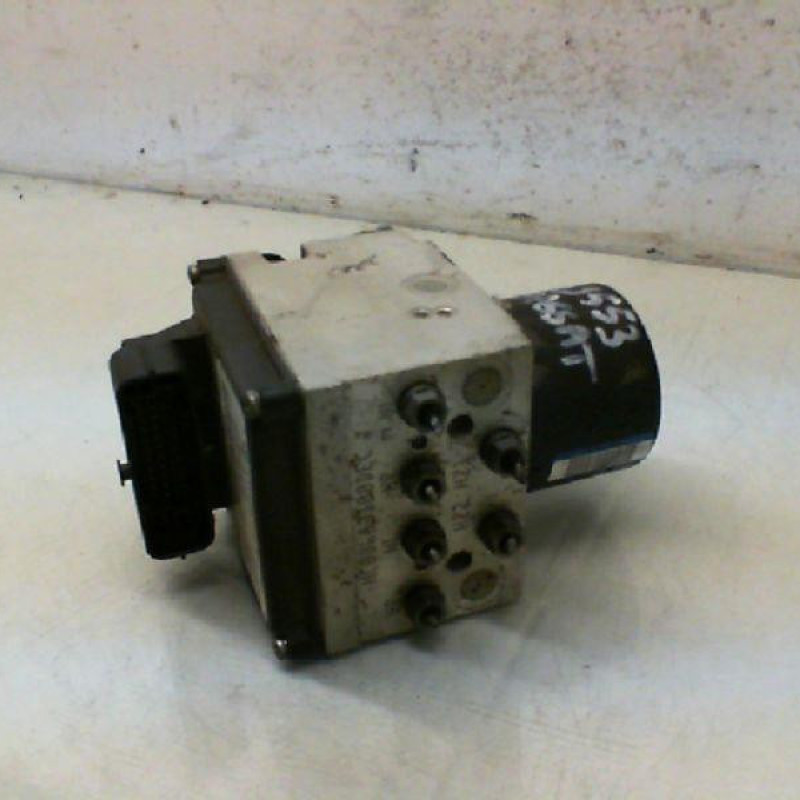 Bloc ABS (freins anti-blocage) VOLKSWAGEN PASSAT 5