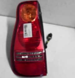 Feu arriere principal gauche (feux) HYUNDAI MATRIX Photo n°4