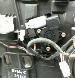 Leve vitre electrique avant gauche MAZDA 5 1 Photo n°3