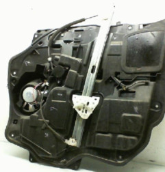 Leve vitre electrique avant gauche MAZDA 5 1 Photo n°4