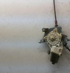 Leve vitre electrique avant gauche NISSAN MICRA 3 Photo n°1