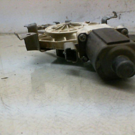 Leve vitre electrique avant gauche NISSAN MICRA 3