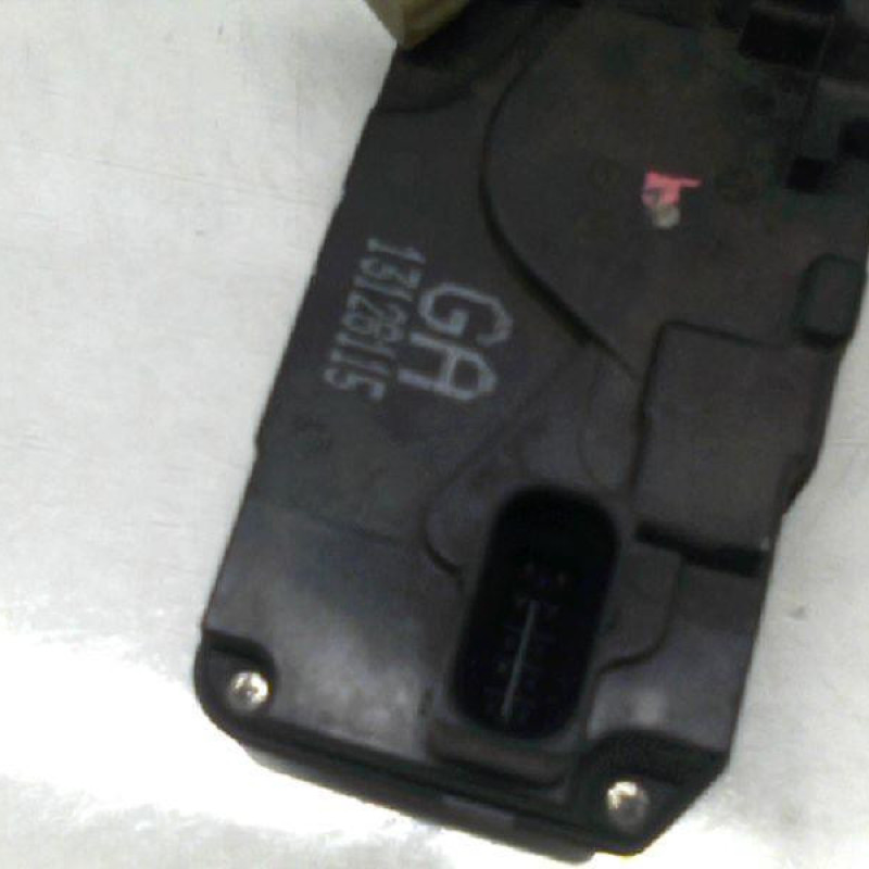 Serrure arriere gauche OPEL ASTRA H