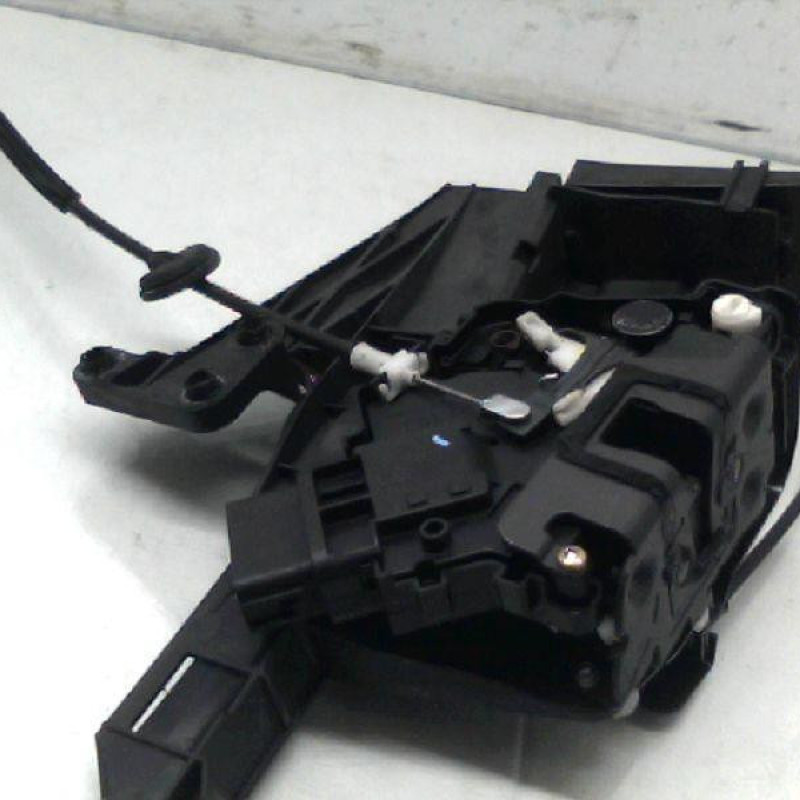 Serrure arriere droit FORD C-MAX