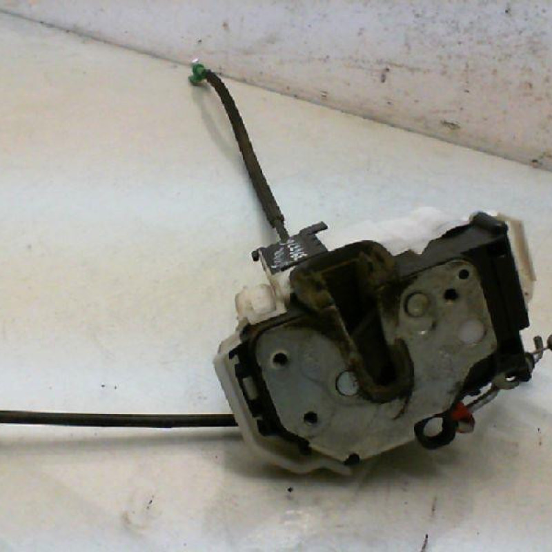 Serrure avant gauche CITROEN NEMO