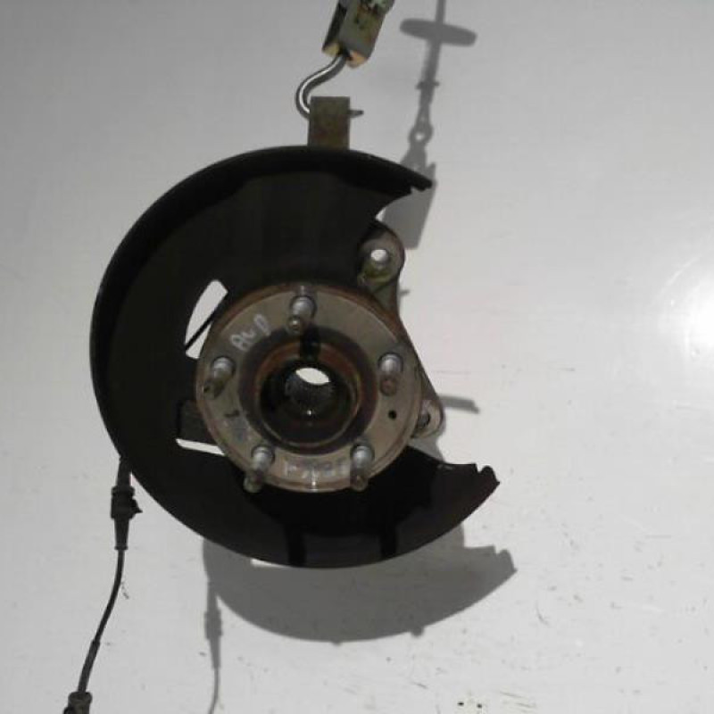 Fusee avant droit OPEL INSIGNIA 1