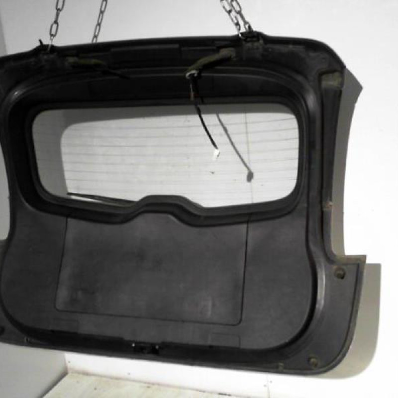 Malle/Hayon arriere MAZDA 5 1