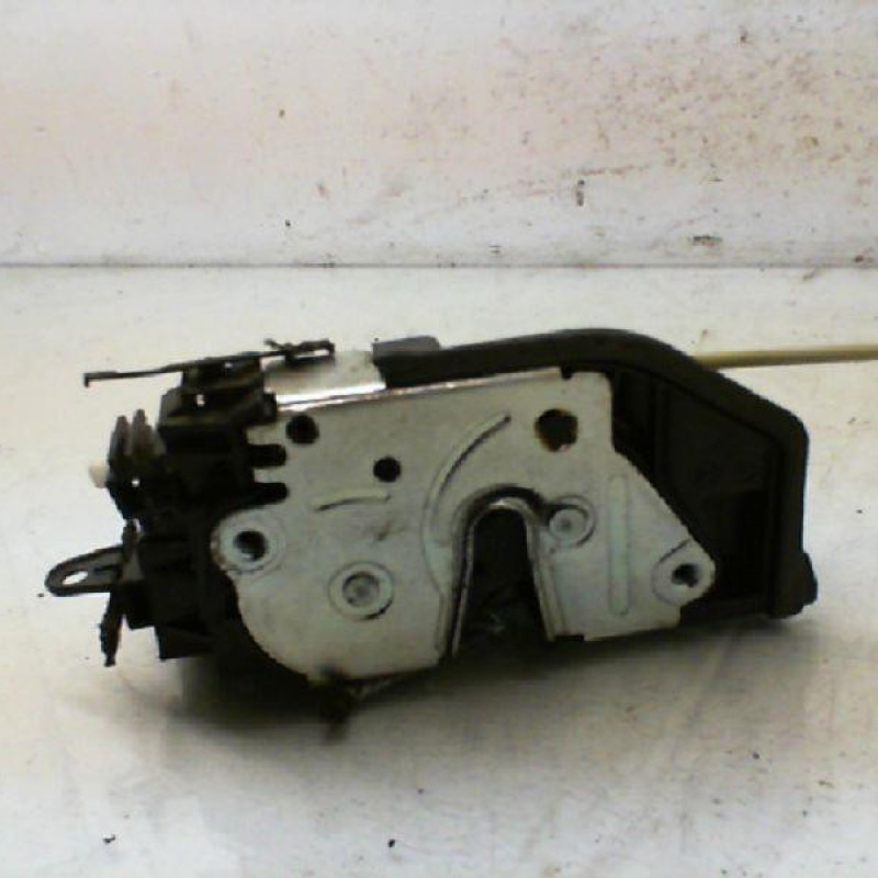 Serrure arriere gauche BMW SERIE 1 E87