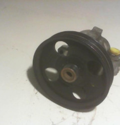 Pompe de direction RENAULT LAGUNA 2 Photo n°3