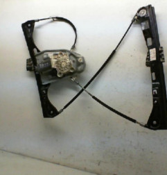 Leve vitre electrique avant droit MERCEDES CLASSE C 203 COUPE SPORT Photo n°4