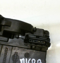 Serrure arriere droit NISSAN MICRA 3 Photo n°6