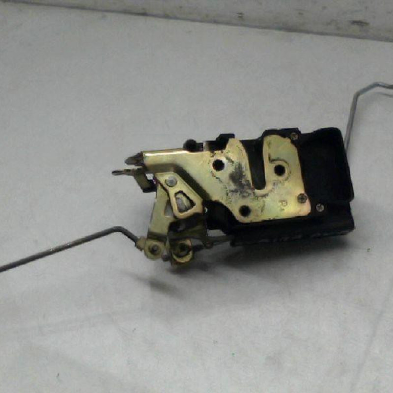 Serrure avant droit DAEWOO NUBIRA 2