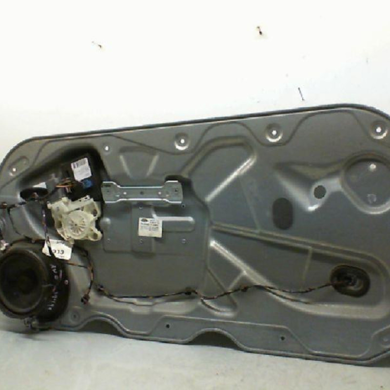 Leve vitre electrique avant droit FORD FOCUS 2