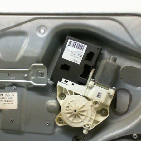 Leve vitre electrique avant gauche FORD FOCUS 2 Photo n°1