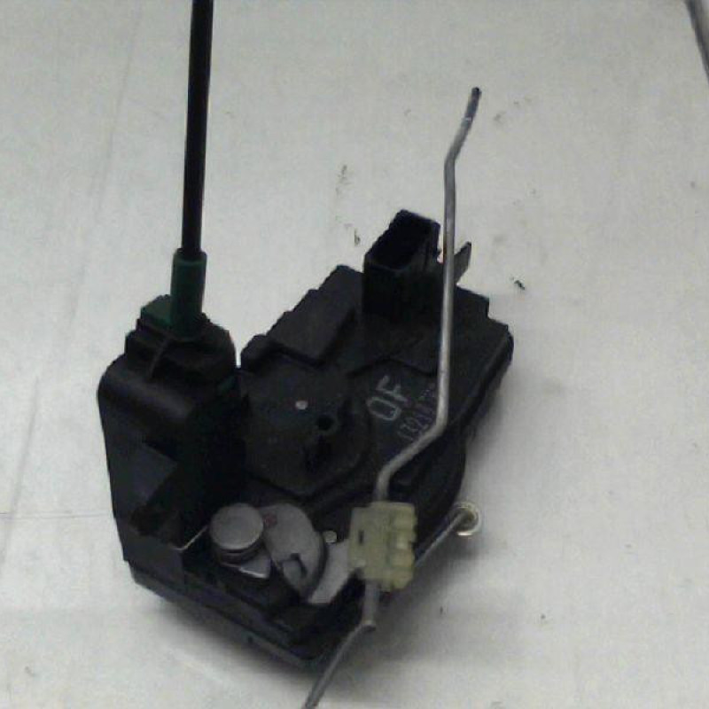 Serrure avant gauche OPEL ZAFIRA B