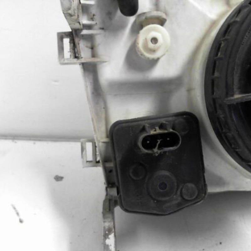 Optique avant principal gauche (feux)(phare) MITSUBISHI SPACE STAR 2