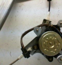 Leve vitre electrique arriere gauche DAEWOO NUBIRA 2 Photo n°6