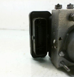 Bloc ABS (freins anti-blocage) SKODA FABIA 3 Photo n°5