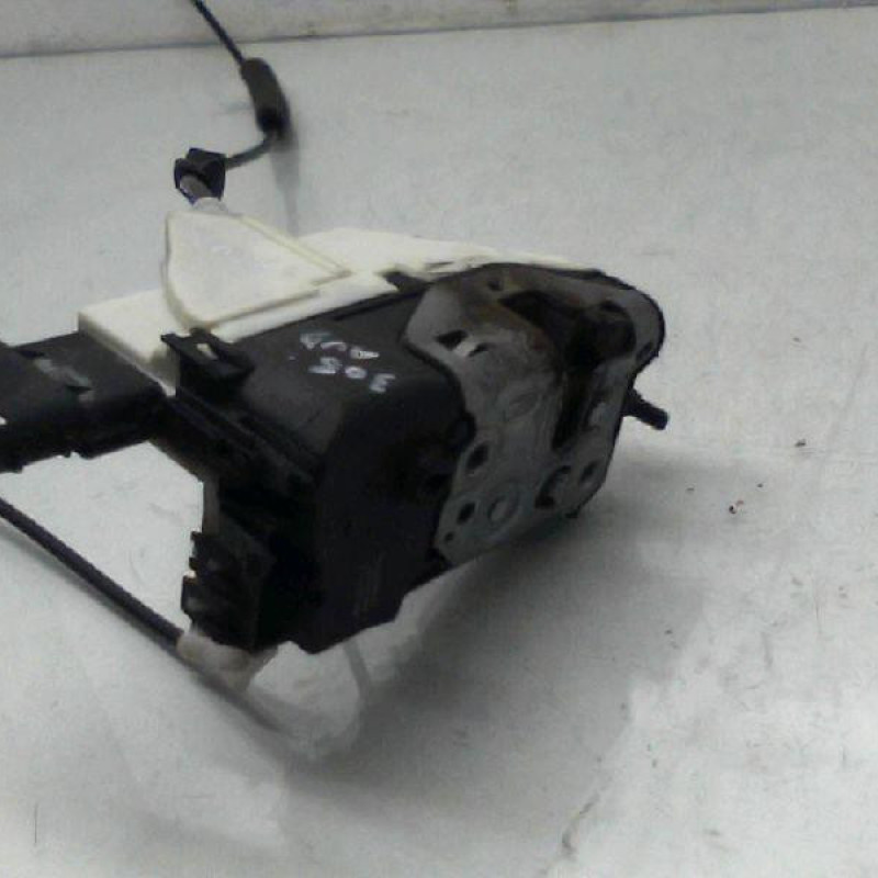 Serrure avant droit PEUGEOT 308 1