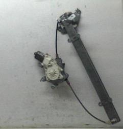 Leve vitre electrique avant droit NISSAN MICRA 3 Photo n°1