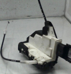 Serrure arriere droit PEUGEOT 308 1