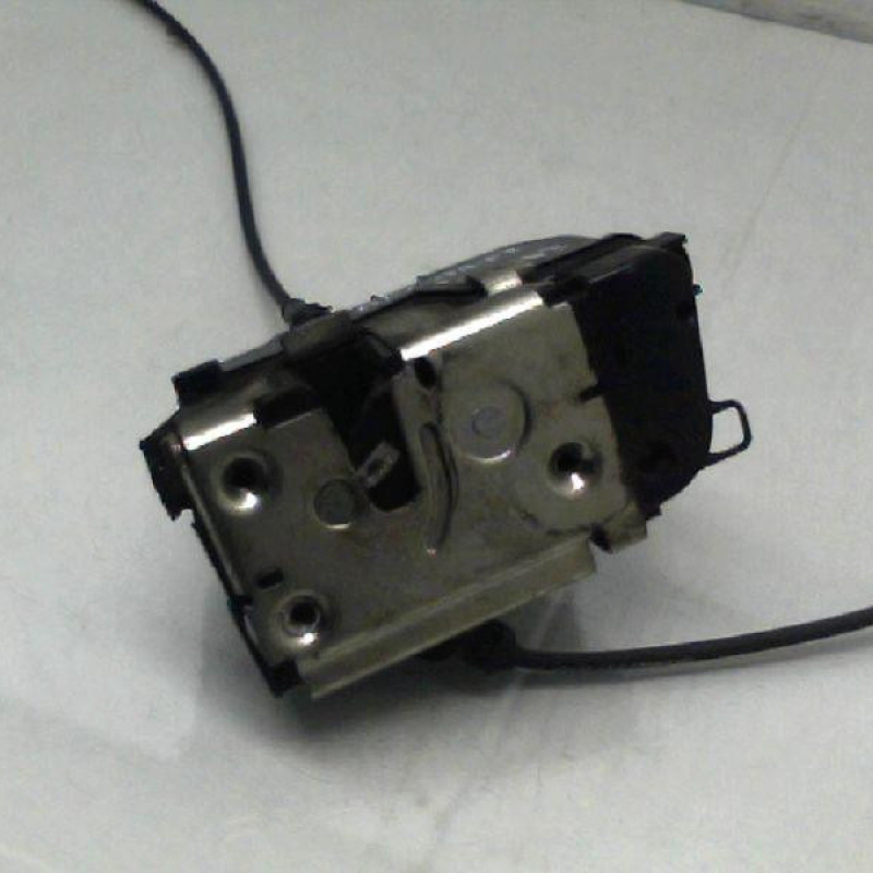 Serrure arriere droit RENAULT MEGANE 2