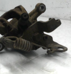 Etrier arriere droit (freinage) FORD MONDEO 2 Photo n°5