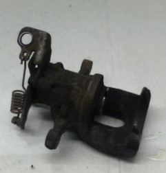 Etrier arriere droit (freinage) FORD MONDEO 2 Photo n°6