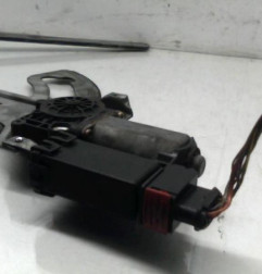 Leve vitre electrique avant droit PEUGEOT 406 Photo n°1