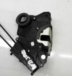 Serrure avant droit TOYOTA YARIS 2 Photo n°5