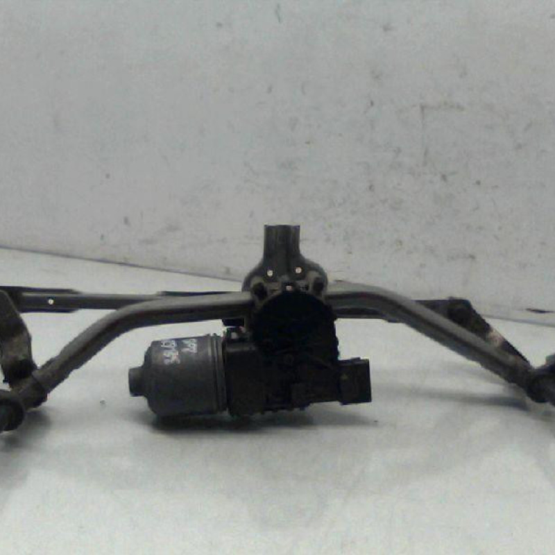 Moteur essuie glace avant PEUGEOT 208 1