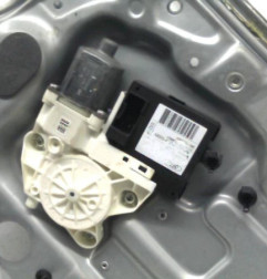 Leve vitre electrique arriere droit FORD FOCUS 2 Photo n°6