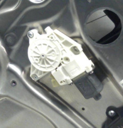 Leve vitre electrique arriere droit MERCEDES CLASSE C 204 Photo n°3