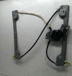 Leve vitre electrique avant gauche PEUGEOT 1007 Photo n°1