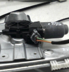 Leve vitre electrique avant droit RENAULT CLIO 3 Photo n°3