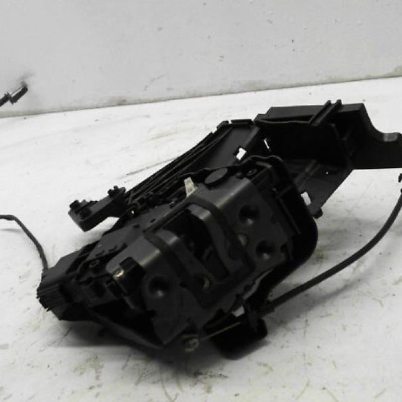 Serrure arriere droit FORD C-MAX 1